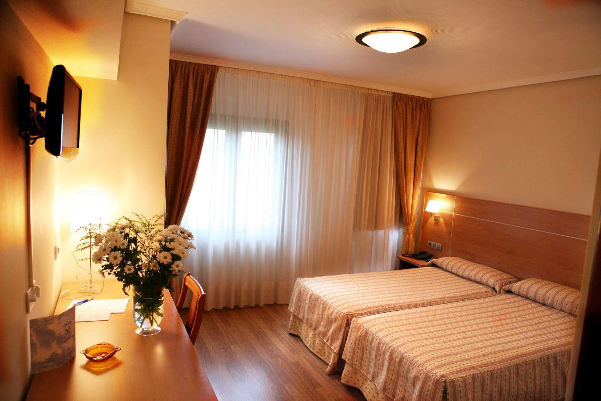 Hotel Las Anclas El Astillero Luaran gambar